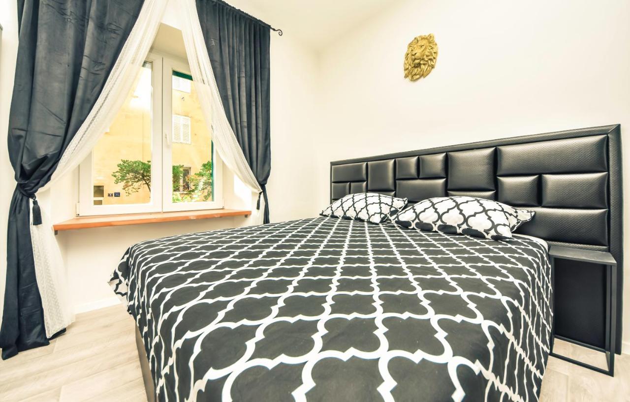 Luxury Heritage Apartment Zara Antica Extérieur photo